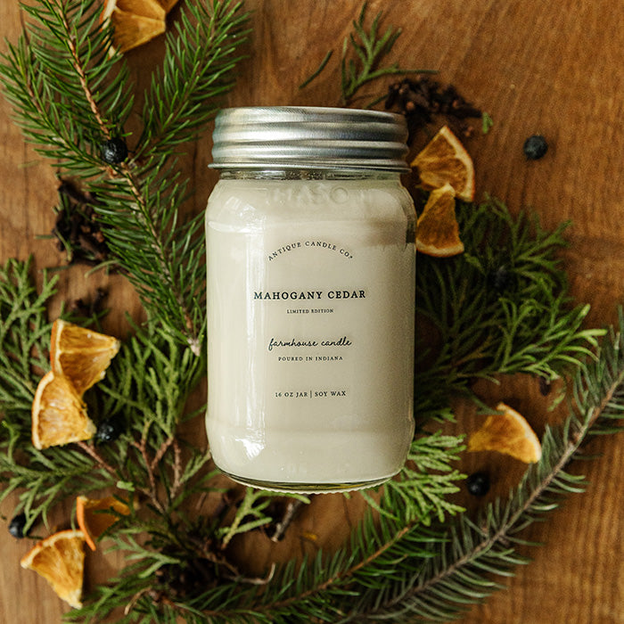 Mahogany Cedar 16 oz candle