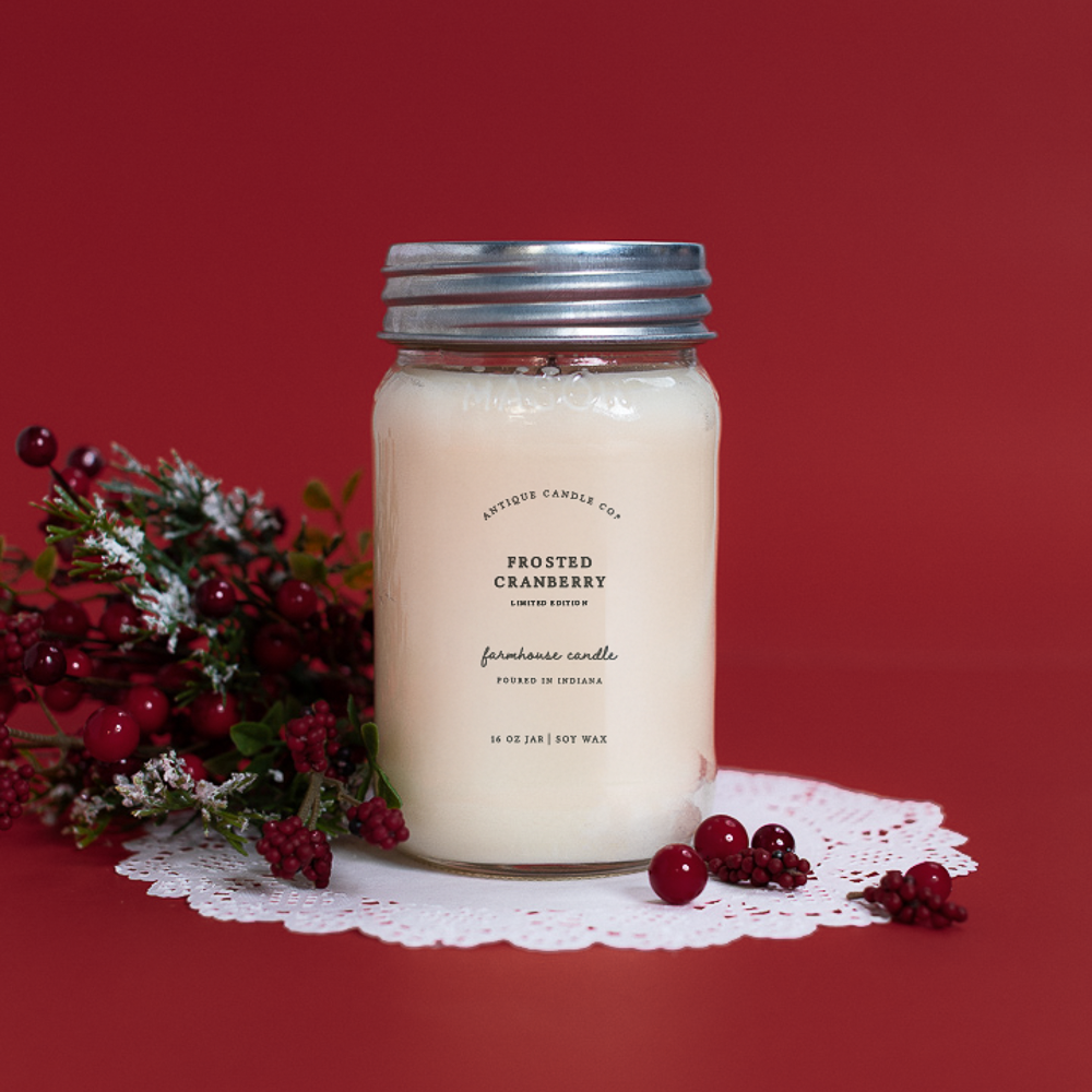 Frosted Cranberry 16 oz candle