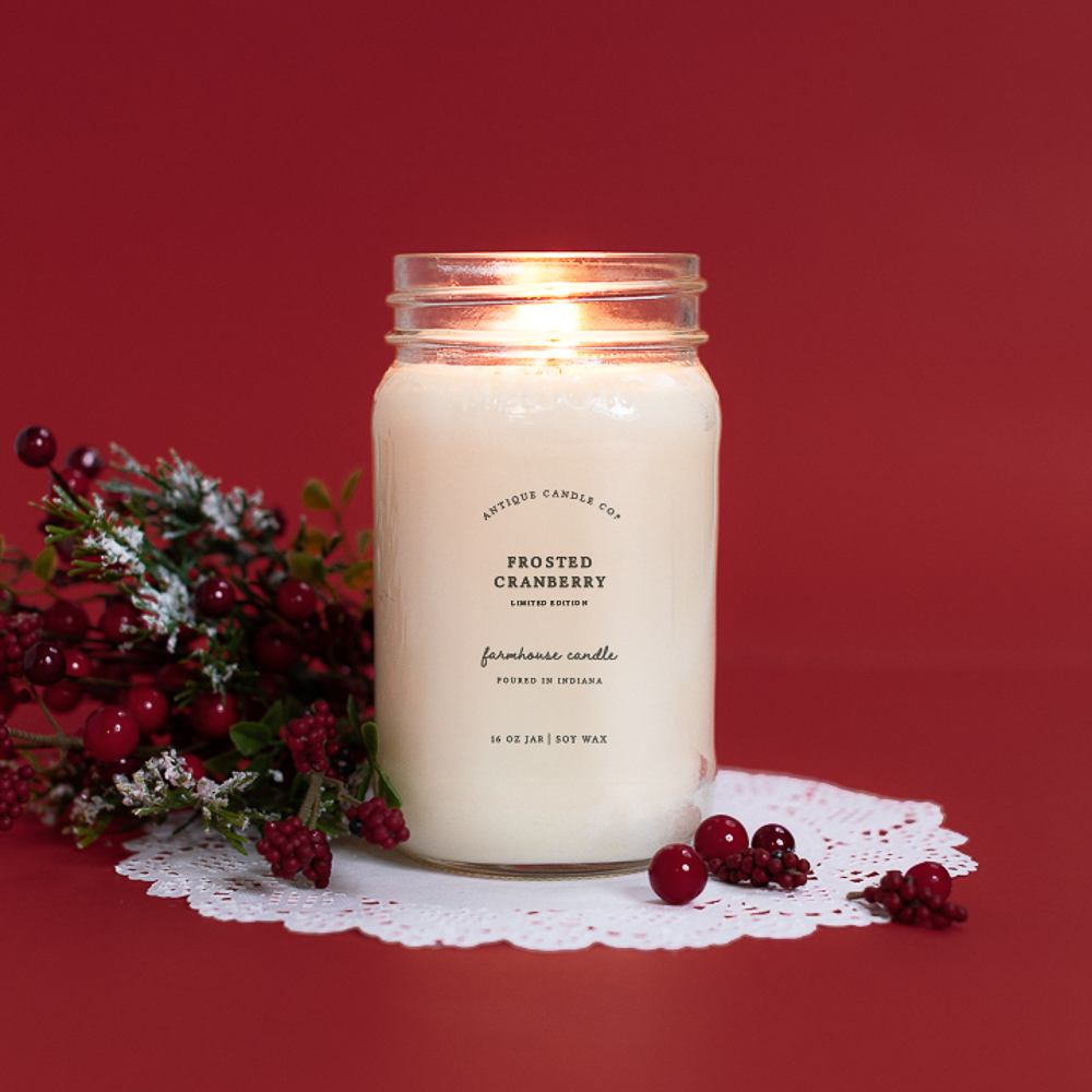 Frosted Cranberry 16 oz candle