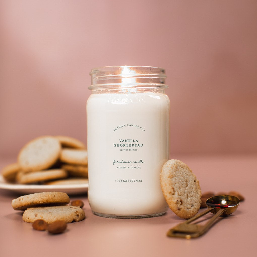 Vanilla Shortbread 16 oz candle