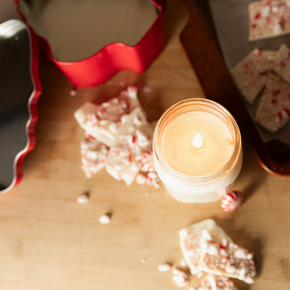 Peppermint Bark 16 oz candle