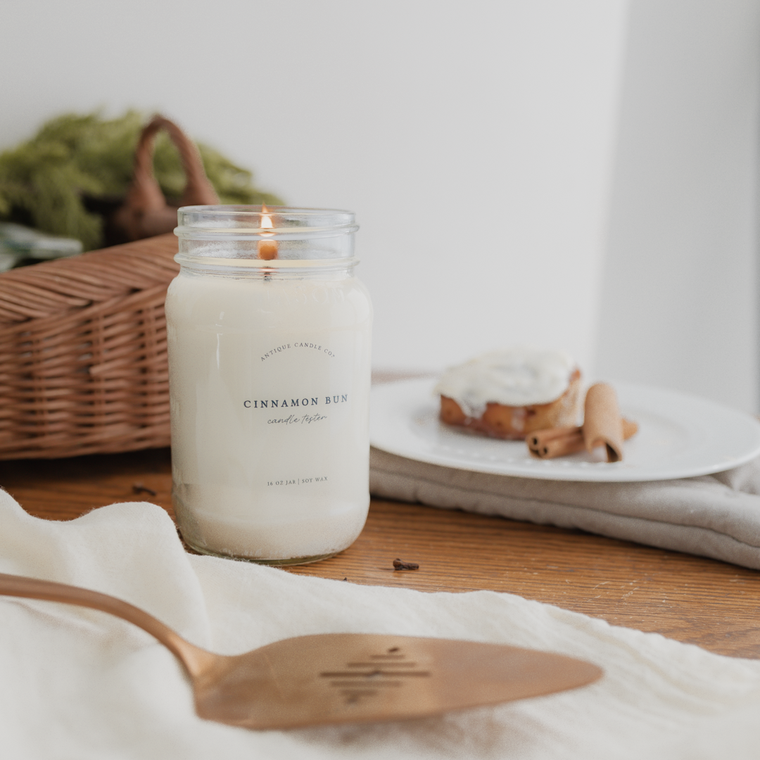 Cinnamon Bun 16 oz candle