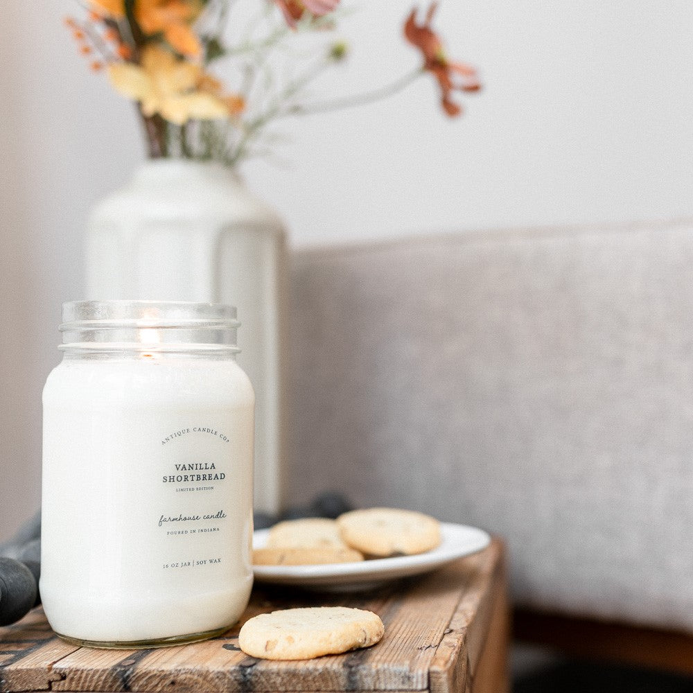 Vanilla Shortbread 16 oz candle
