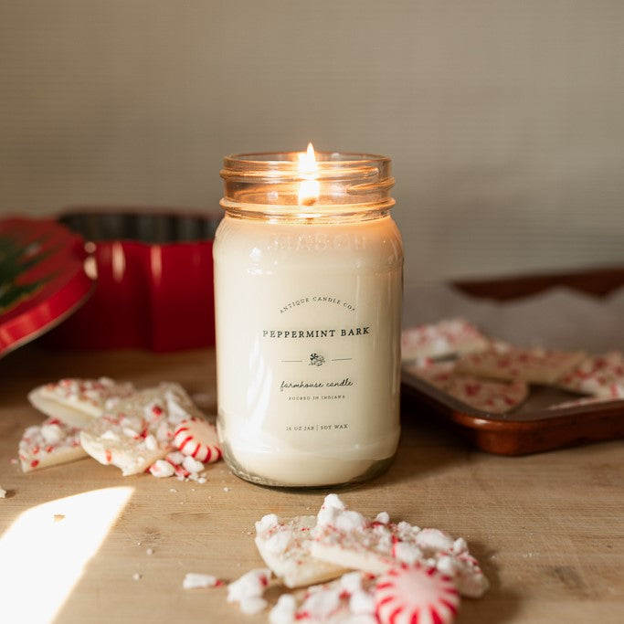 Peppermint Bark 16 oz candle