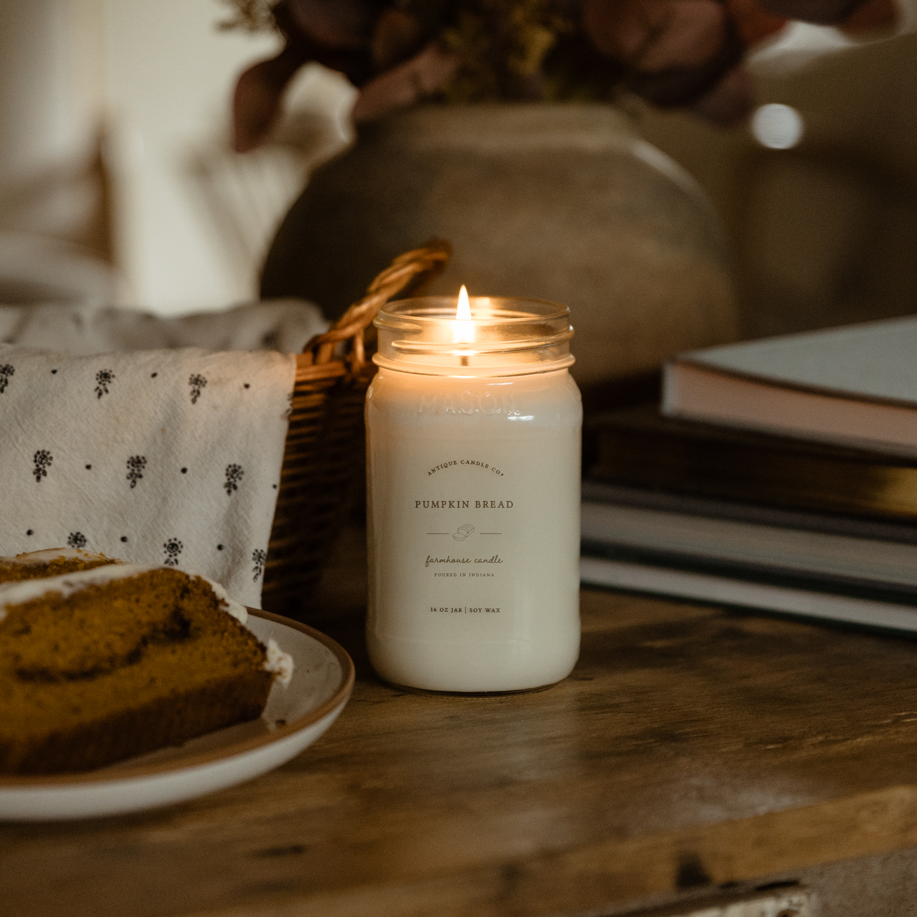 Pumpkin Bread 16 oz candle