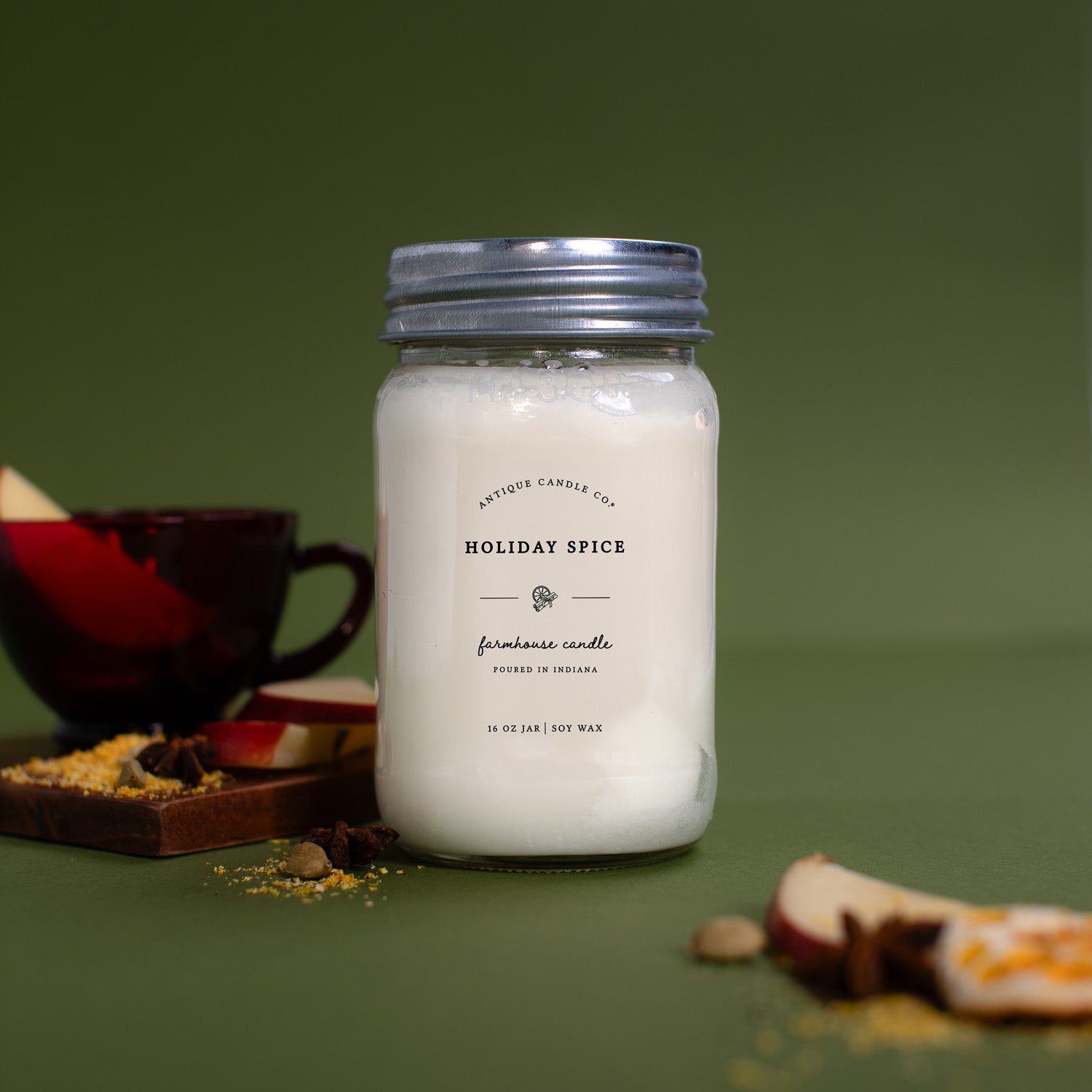 Holiday Spice 16 oz candle