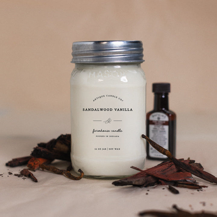 Sandalwood Vanilla 16 oz candle
