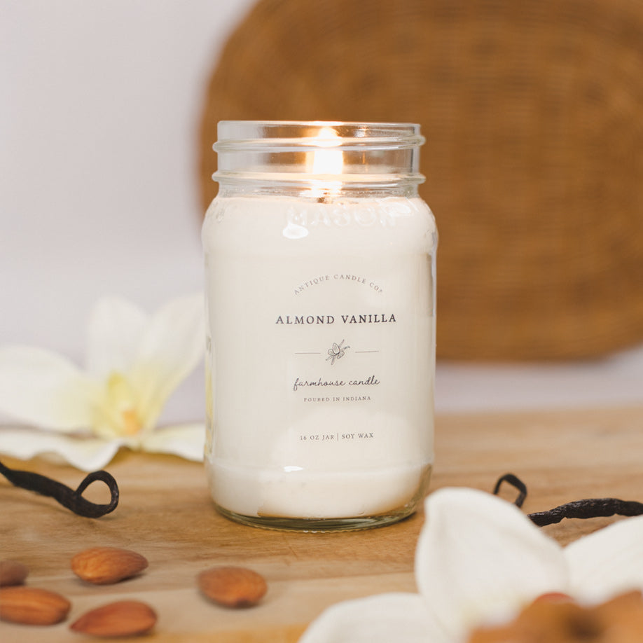 Almond Vanilla 16 oz candle