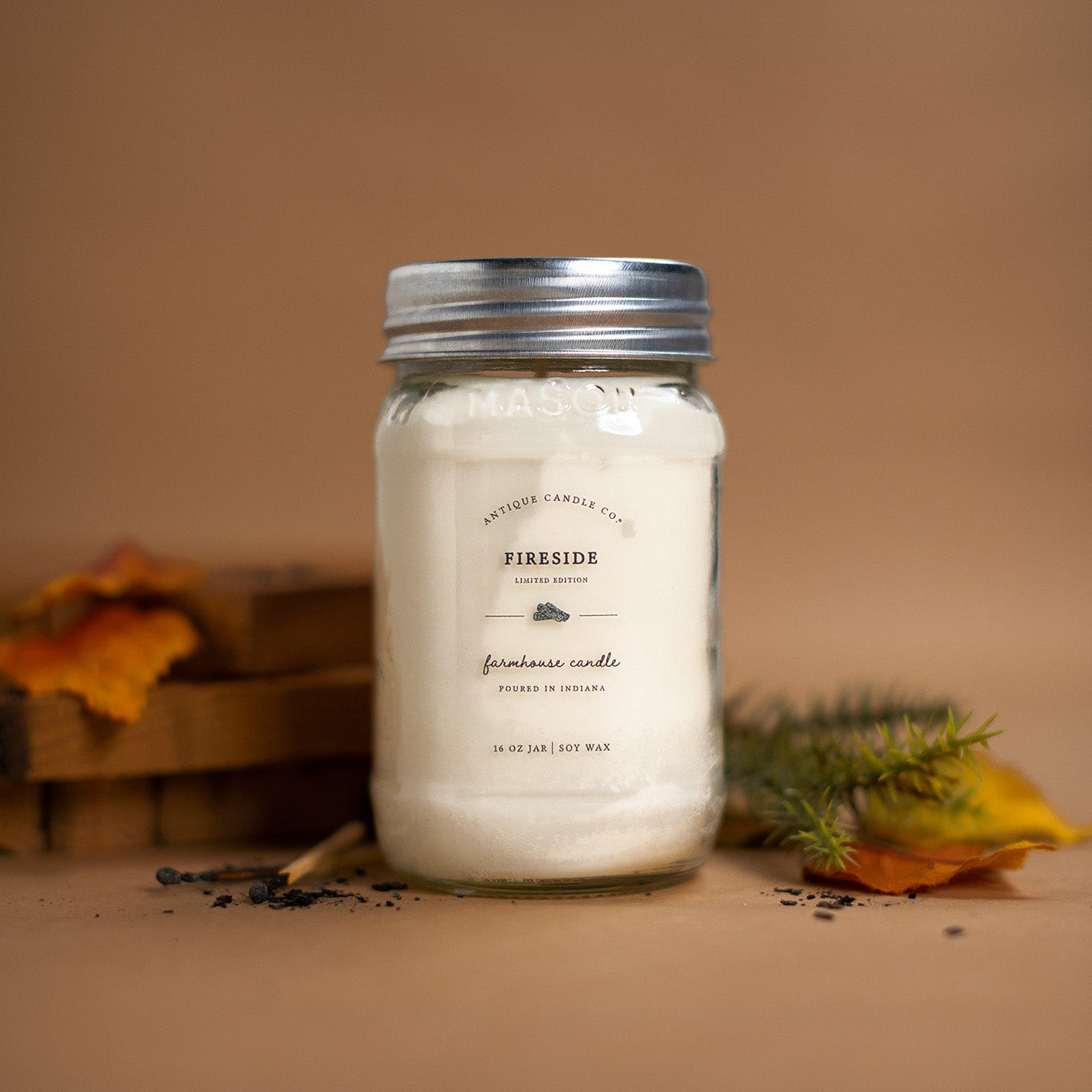 Fireside 16 oz candle