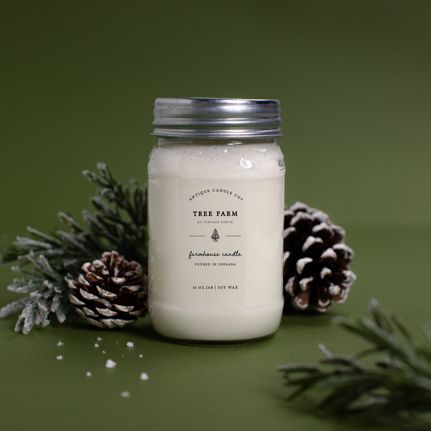 Tree Farm 16 oz candle