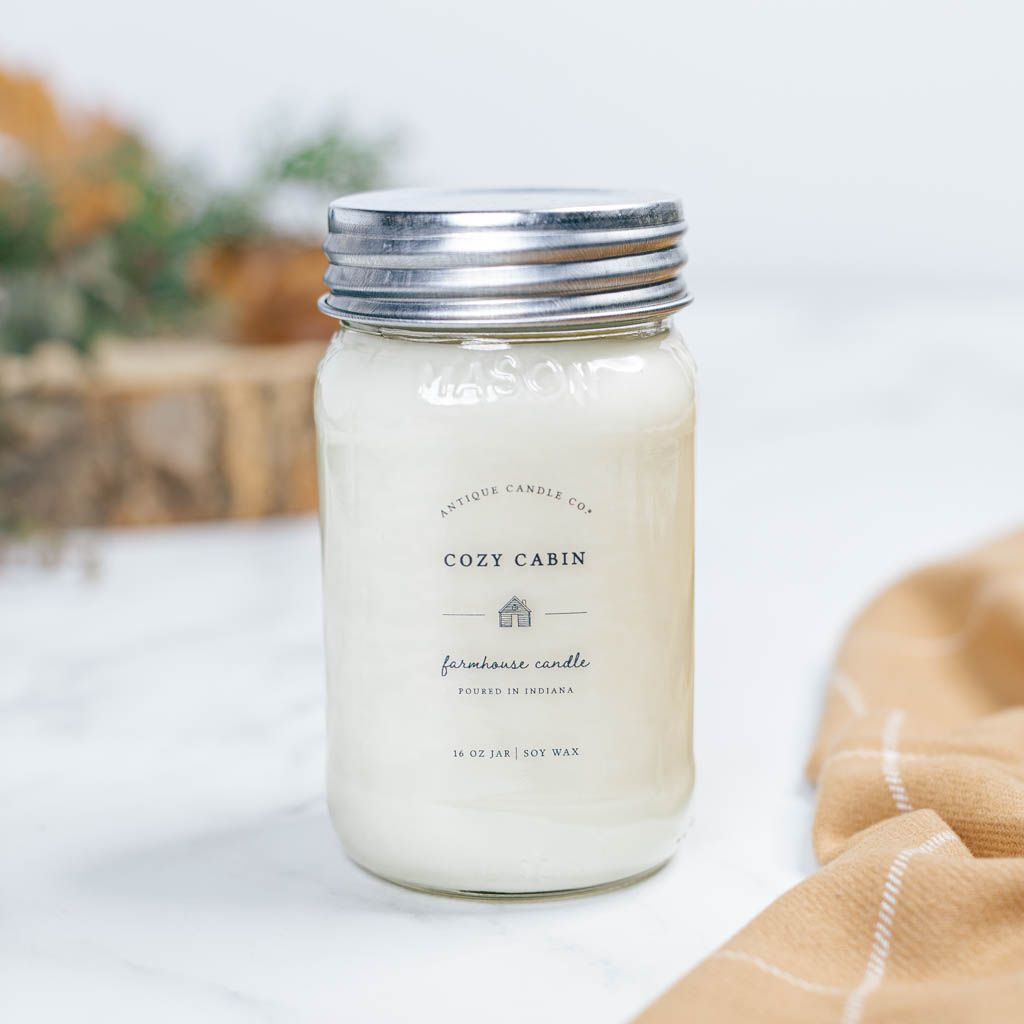 Cozy Cabin 16 oz candle – Antique Candle Co.