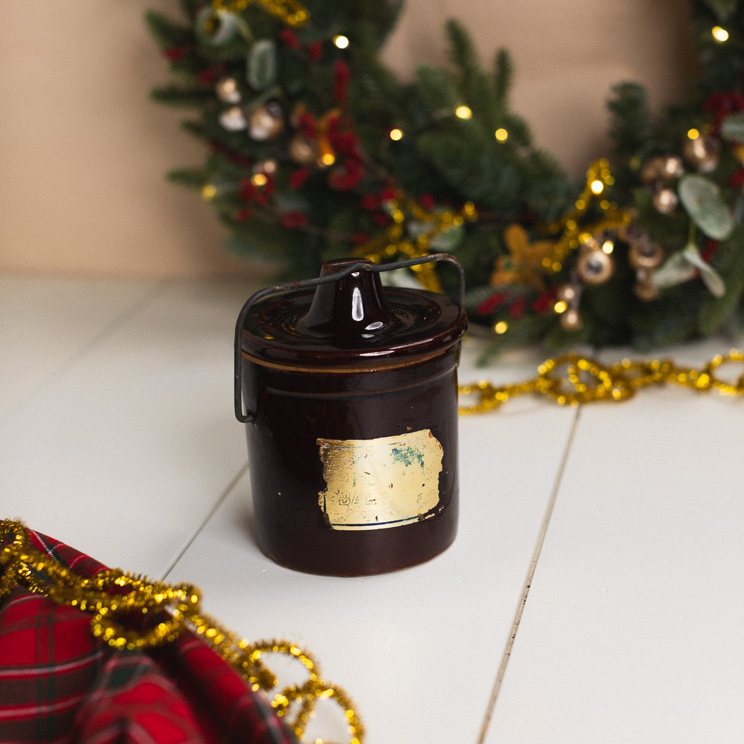 Spiced Cranberry - Brown Ceramic Crock