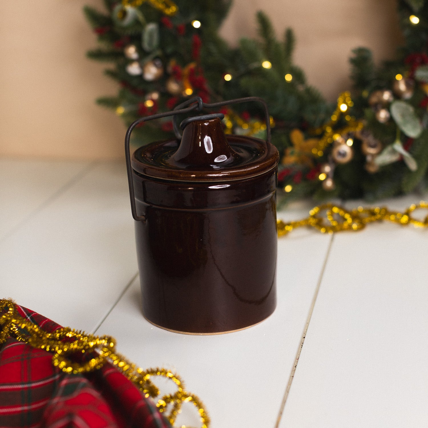 Spiced Cranberry - Brown Ceramic Crock